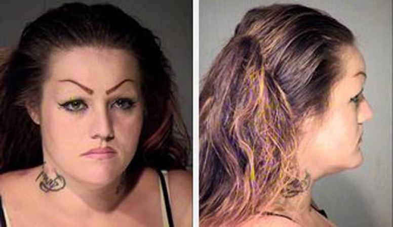 Sara Elizabeth Hyer fue arrestada el 10/10/2013 en la región Phoenix, Arizona, acusada de :<br /><br />DANGEROUS DRUG-POSS/USE<br />DRUG PARAPHERNALIA-POSSESS/USE<br />SHOPLIFTING
