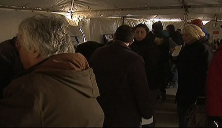 Los desplazados fueron llevados hasta sus centros de votación.