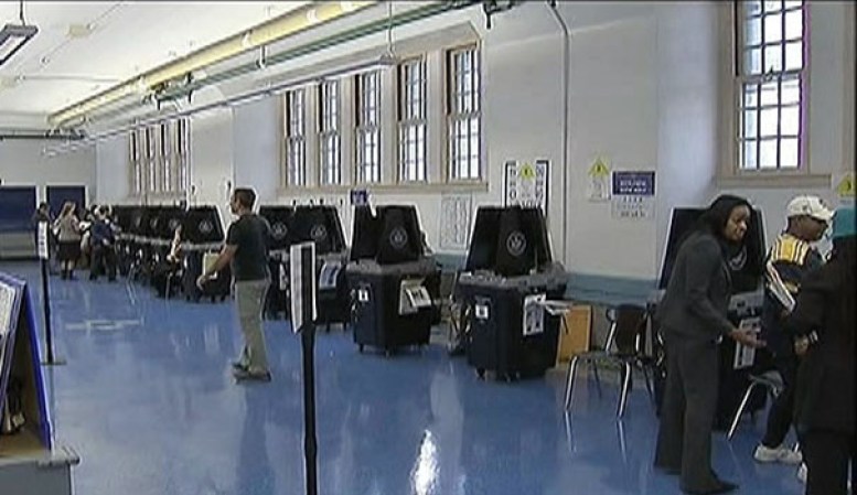 Las autoridades se mostraron preocupadas del riesgo de que algunos ciudadanos se vieran privados de su derecho al voto, y tomaron medidas para garantizar que los electores fueran informados sobre los problemas o cambios en sus puestos de votación.