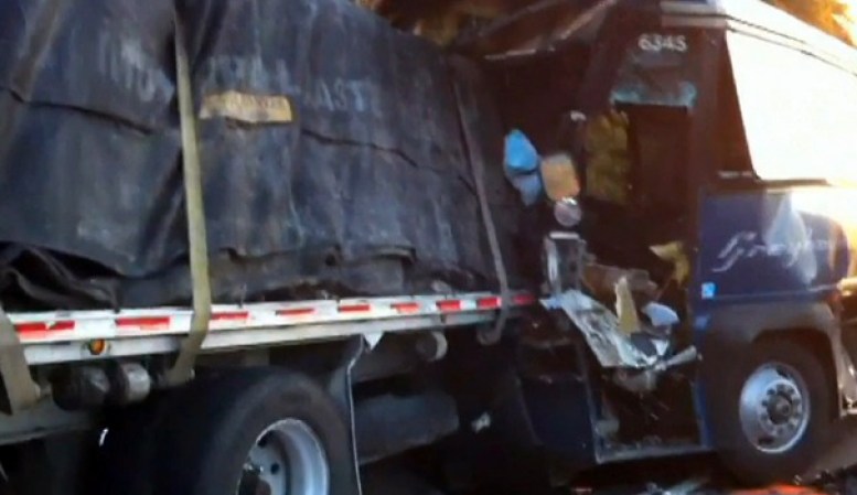 Las autoridades reportaro un aparatoso accidente de un bus de la compañía Greyhound en Pensilvania, el cual salió desde Nueva York rumbo a Cleveland, Ohio.