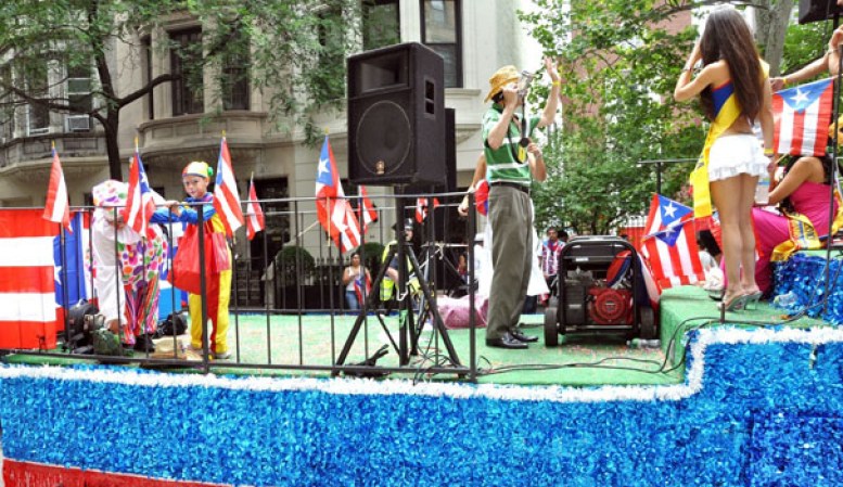 La comunidad dominicana se unió en Nueva Jersey para celebrar por todo lo alto el gran Desfile Dominicano de Paterson 2013.