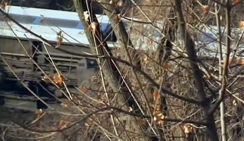 El descarrilamiento de un tren del Metro North deja muertos y varios heridos en el Bronx, Nueva York.