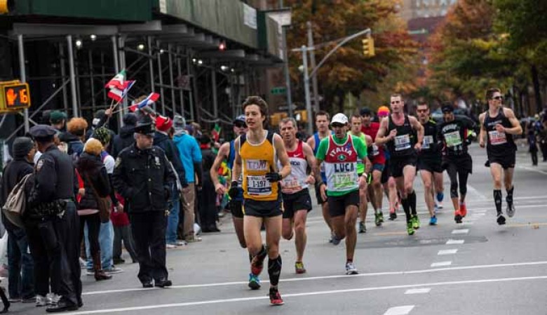 NEW YORK, NY - NOVEMBER 03: Runners participate in the ING New York City Marathon on November 3, 2013 in New York City. With the Boston Marathon bombing from earlier this year still fresh in many minds, security is especially high this year at the New York City marathon. (Photo by Andrew Burton/Getty Images)