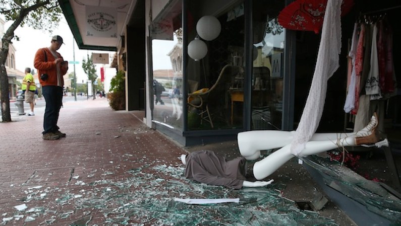 Imágenes de los daños causados tras el temblor de 6.0 grados Richter durante la madrugada del 24 de agosto del 2014 en Napa, California.