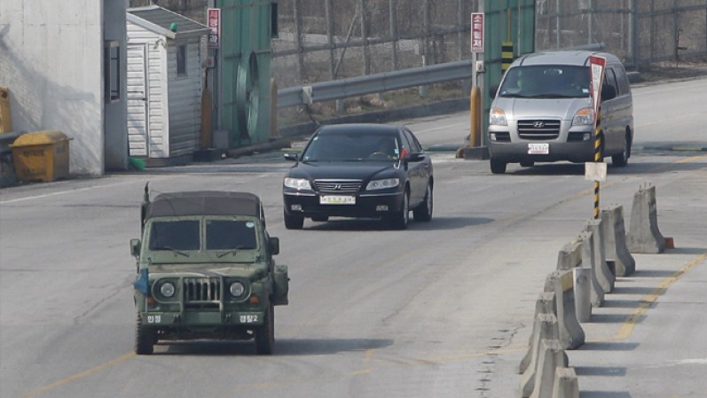 El ejército de Corea del Norte advirtió este jueves a Estados Unidos que sus fuerzas armadas fueron autorizadas para lanzar un ataque con armas nucleares.