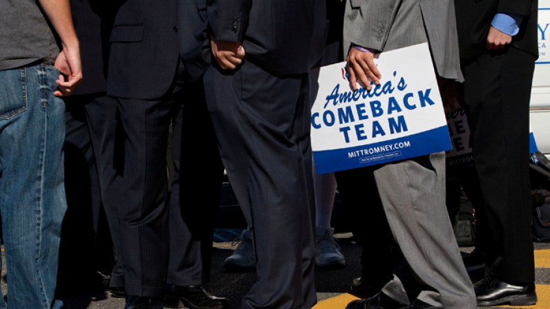 Simpatizantes de la campaña de Romney.