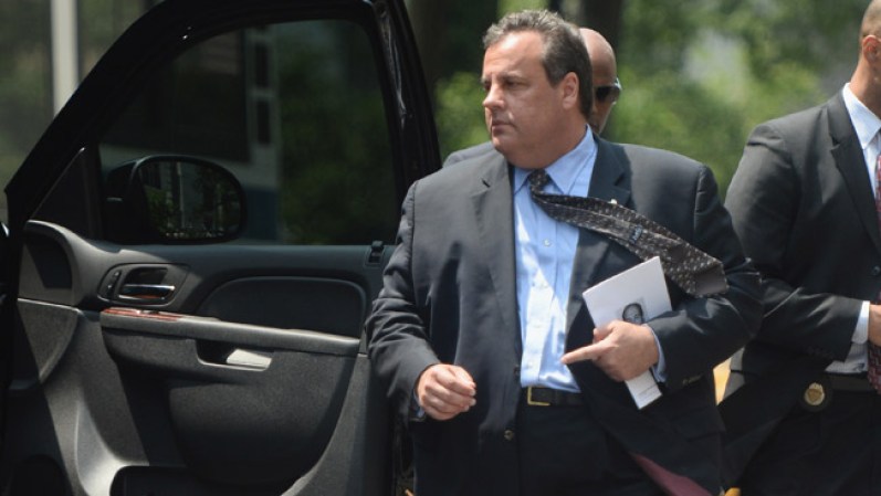 Actores y algunos políticos se despidieron del actor James Gandolfini en Nueva York. Aquí el gobernador de Nueva Jersey, Chris Christie.