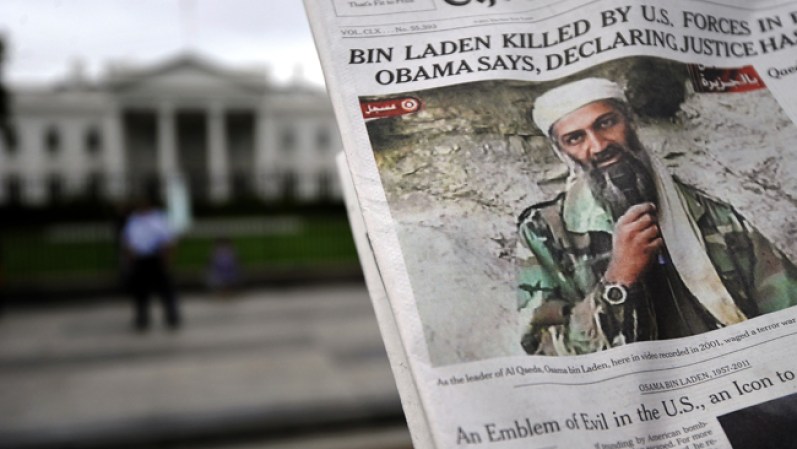 Muerte de Osama Bin Laden: El líder de Al-Qaeda fue muerto en Pakistán el 2 de mayo de 2011 por fuerzas militares estadounidenses en un operativo ultra secreto, que terminó con la cacería del cerebro de los ataques del 9/11. “Se ha hecho justicia”, anunció al mundo el presidente Barack Obama.