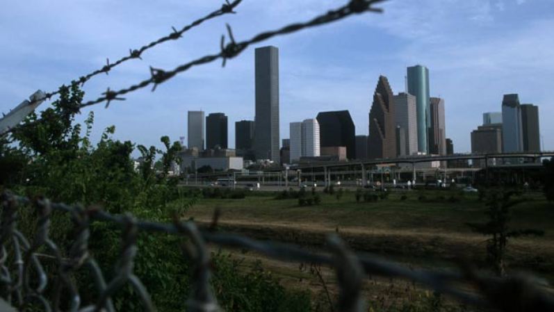 11. Houston, Texas: El alto costo de la vivienda, los peligrosos niveles de ozono y el problema de congestión vehicular hacen que se dispare entre los residentes los niveles de estrés.