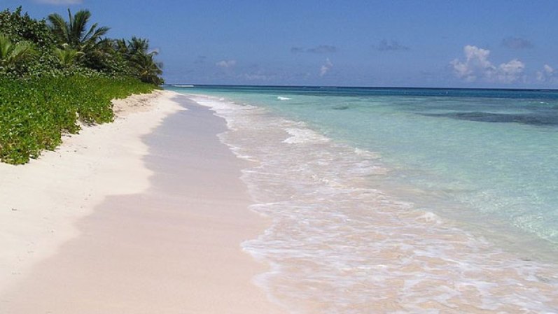Flamenco beach está en Culebra, en la isla del encanto de Puerto Rico y allí se puede descansar, relajarse y disfrutar de unas buenas vacaciones.