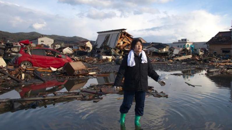 Accidente nuclear en Fukushima: El accidente en una central nuclear en Fukushima (al norte de Japón) ocurrió tras el terremoto y tsunami registrados en marzo y representó una catástrofe para el país japonés. Los incidentes incluyeron explosiones en los edificios que albergan los reactores nucleares y fallos en los sistemas de refrigeración.