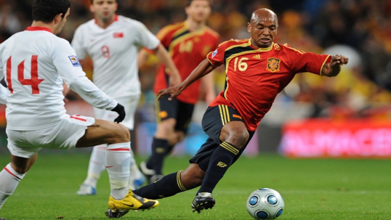 El brasileño Marcos Senna representó a España.