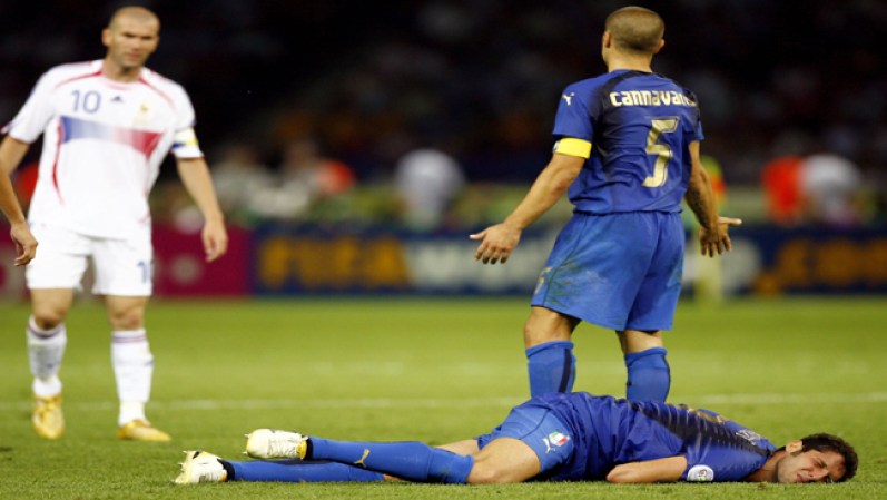 Del 10 francés Zinedine Zidane no se podrá olvidar el cabezazo que le dio a Marco Materazzi en la final del mundial del 2006, tampoco de su exquisitez para jugar.