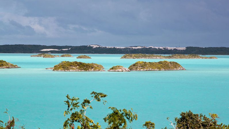 Turks and Caycos es una pequeña isla situada en el Caribe que tiene increíbles playas de arena blanca en las que será una delicia tomar una siesta.