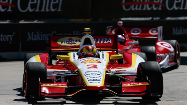 Helio Castroneves, el piloto brasileño que llegó como líder a Houston y tras un mal fin de semana pasó al segundo lugar en la clasificación general.