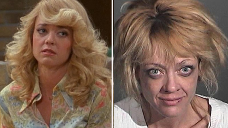 14 de agosto, 2013: Muere a los 43 años de edad Lisa Robin Kelly, estrella de "That '70s Show”, mientras dormía tras ser ingresada en clínica de rehabilitación, reportó TMZ.
