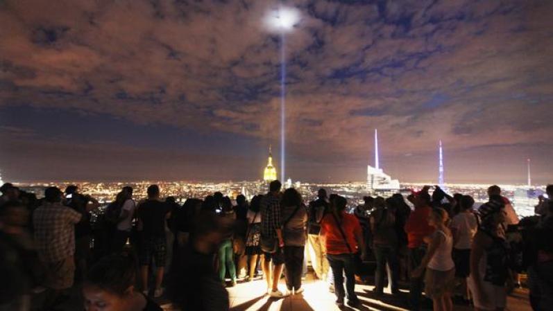 Décimo aniversario del 9/11: En esta imagen, la ciudad de Nueva York se preparaba para conmemorar el décimo aniversario de los ataques terroristas del 11 de septiembre de 2001 por miembros de la red Al Qaeda que acabaron con la vida de unas 2,753 personas.