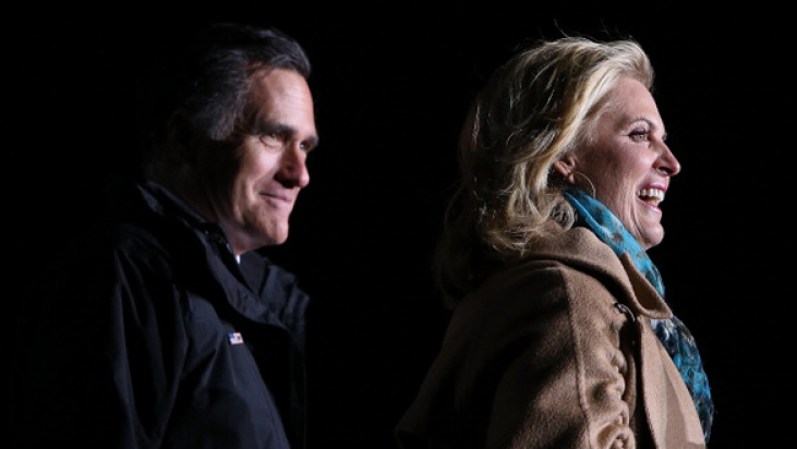 Ann se hizo novia de Mitt Romney en el último año de Kingswood School.