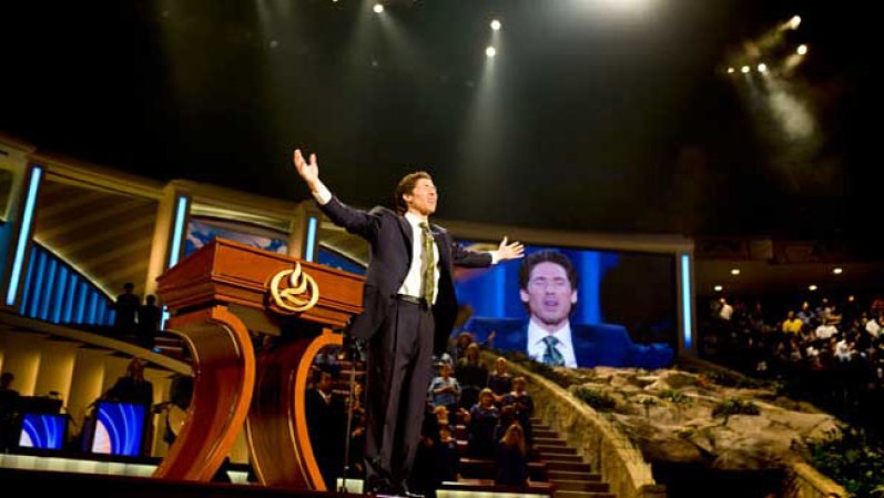 MARZO 11, 2014. El tele evangelista Joel Osteen se ha convertido en el pastor más famoso en los Estados Unidos. Su iglesia fue robada. Hurtaron más de $600,000.