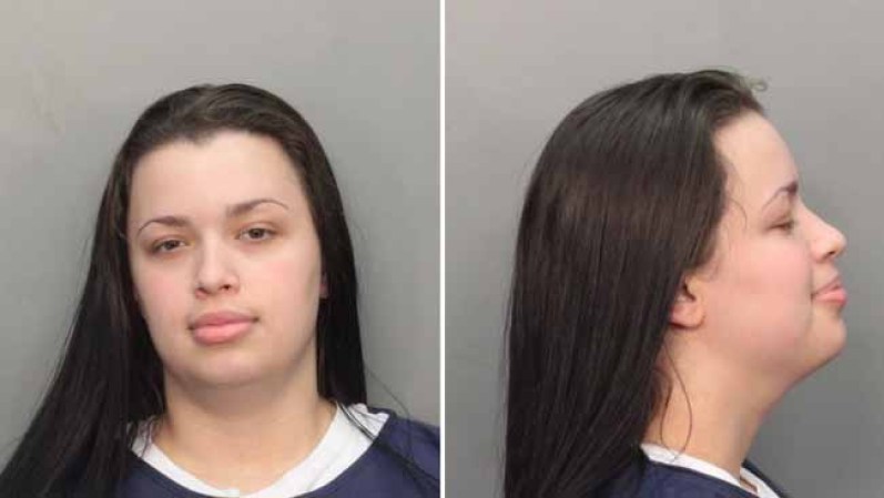Pamela del valle fue arrestada el 4/08/13 acusada de : <br />HOLD FOR MARSHALL