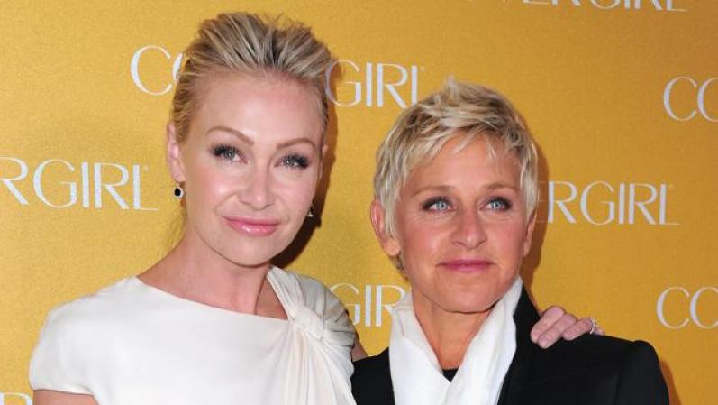 La actriz Portia De Rossi (izquierda), conocida por su participación en la serie “Arrested Development”, ocupa el puesto número 17. En la imagen aparece junto a su pareja, la presentadora de televisión Ellen DeGeneres.