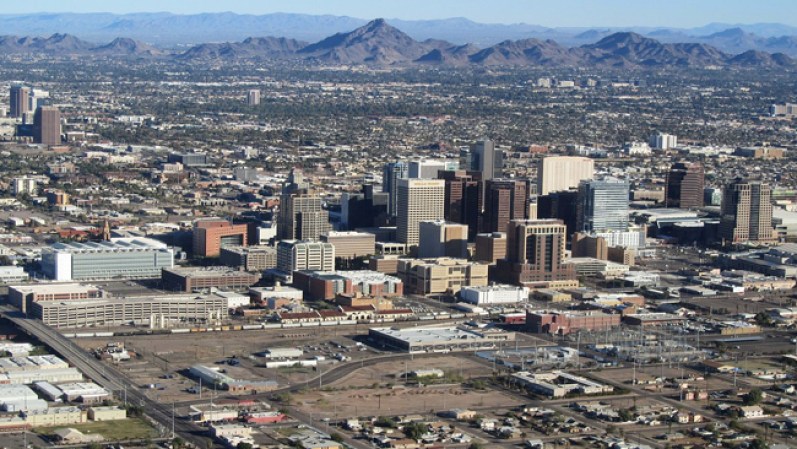 No. 12. Phoenix, Arizona. 32 carteros fueron mordidos en 2013.