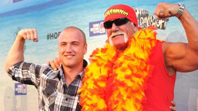 Nick Hogan: El hijo del ex luchador Hulk Hugan -ambos protagonistas del reality "Hogan Knows Best”- tenía debilidad por manejar a exceso de velocidad. En 2007 tuvo un accidente que lo llevó a la cárcel por conducción temeraria y operar un vehículo bajo la influencia. El pasajero sufrió heridas graves.
