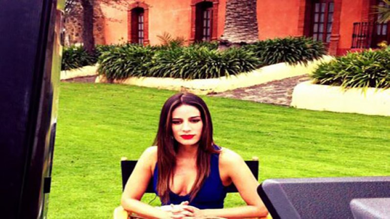 Manuela González retorna como la enigmática Lorelei.