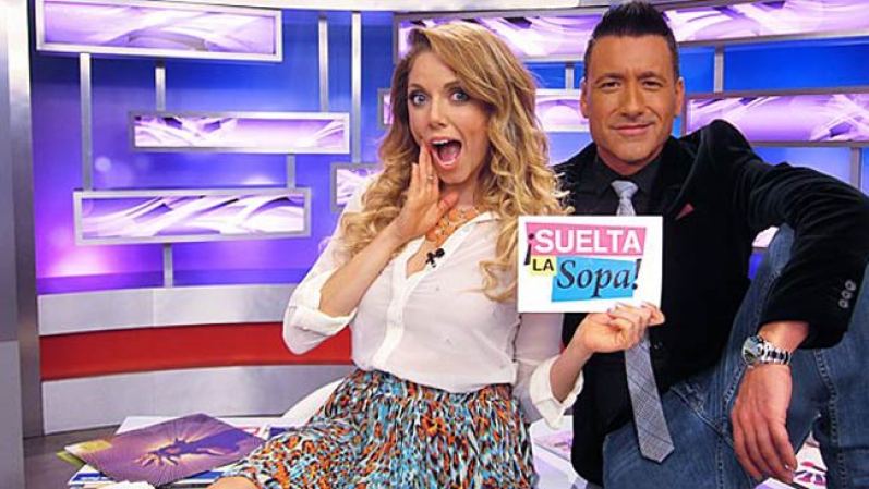 23 DE OCTUBRE, 2013: Telemundo estrena el programa “Suelta la sopa”, con reportajes, noticias y exclusivas sobre el mundo del espectáculo y conducido por la actriz Hannaley y el presentador Jorge Bernal. <br /><br /> A. B. Quintanilla dice a "Suelta la sopa": estoy en bancarrota <br />