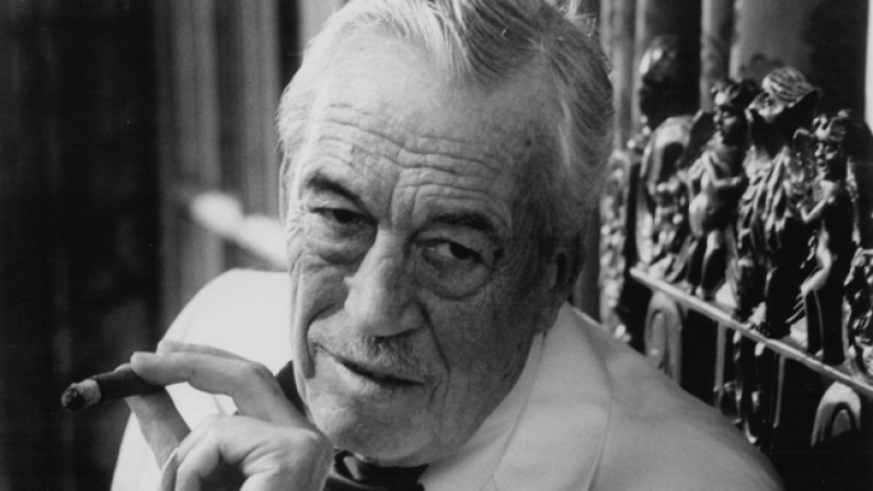 John Huston.<br />En 1933, antes de comenzar su galardonada carrera como director de cine, el entonces guionista atropelló y mató a una peatona en una intersección en Los Ángeles. No se radicaron cargos.