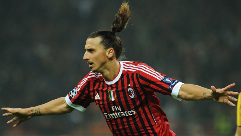 Zlatan Ibrahimovic: $17 millones. El club Barcelona le pagó $94 millones al Inter de Milán en 2009 para obtener los derechos del sueco (de padres yugoslavos) Ibrahimovic, siendo una de las transferencias más costosa en el historia de este deporte.