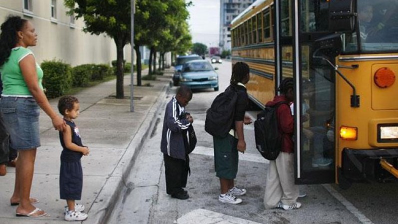 Los menores no dejaron de ir a la escuela.