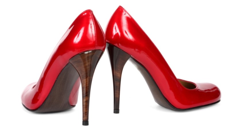 Zapatos de tacón están OUT. No se ha visto falta de sentido común mayor que llevar tacones a tu concierto.