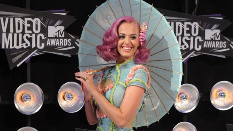 3. El tercer lugar va para la cantante Katy Perry con una base de 11´037,040 seguidores.