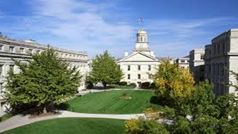 2. University of Iowa. Iowa City (Iowa)