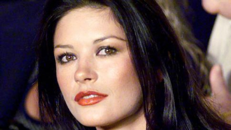 Catherine Zeta-Jones figuró en la lista de guapos y guapas de la revista "Entertainment Weekly" en las últimas décadas.