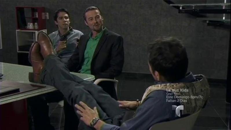 Heriberto y Chacorta amenazan al Randy con que desaparezca el cuerpo de Alejandro.