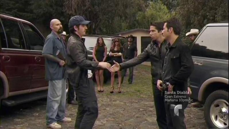 El Chema Venegas acude al funeral de Casillas y le propone a Chacorta que se unan.
