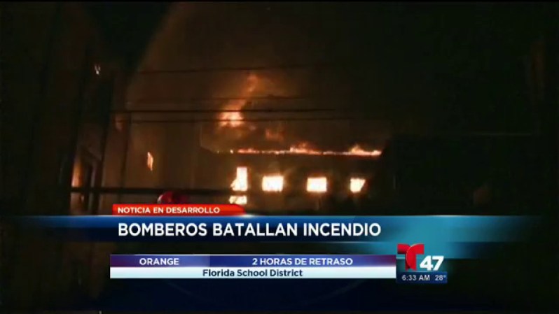 Al menos 100 bomberos y varias unidades de emergencia batallaron un poderoso incendio de 5 alarmas que destrozó una fábrica de Paterson, Nueva Jersey.