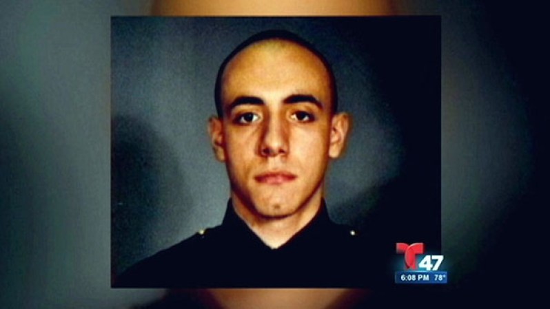 El oficial Santiago creció en Jersey City e ingresó a este cuerpo policial el pasado mes de diciembre.