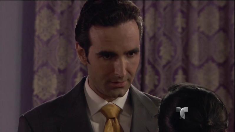 El Turco le devuelve los boletos a Ximena