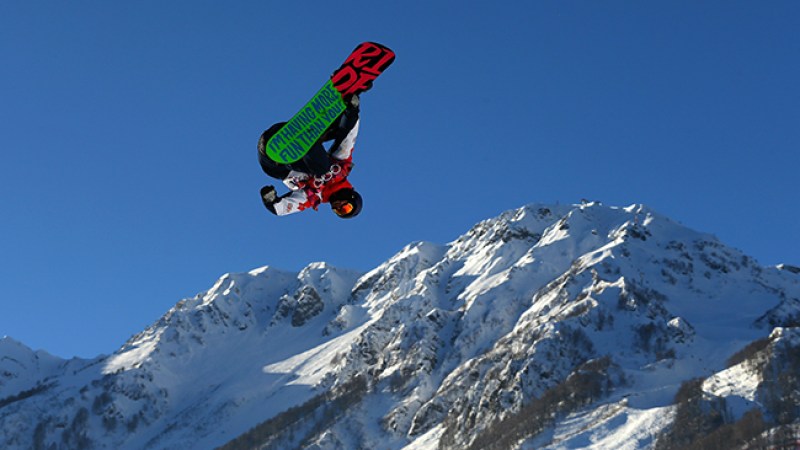 Billy Morgan entrena en el "Extreme Park" de Rosa Khutor en Sochi, Russia.