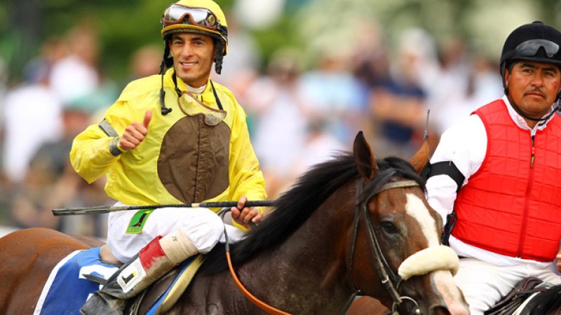 El puertorriqueño John Velázquez será uno de los muchos latinos que competirá en el Kentucky Derby.