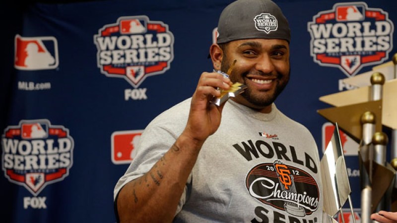 Sandoval se llevó a casa el trofeo después de la barrida que los Gigantes le propinaron a Detroit, en la que él sumó .500 de average con tres jonrones, un doble y cuatro carreras producidas en 16 turnos al bate.