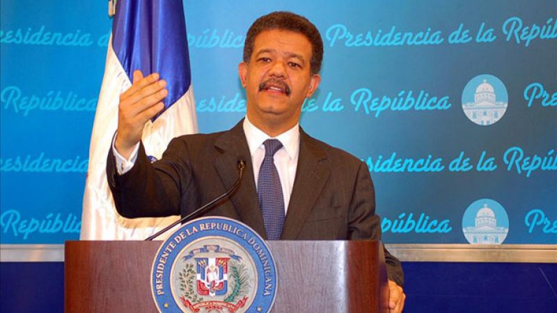 Leonel Fernández se defiende