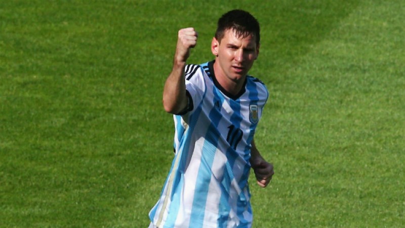 Lionel Messi salva a Argentina de Irán
