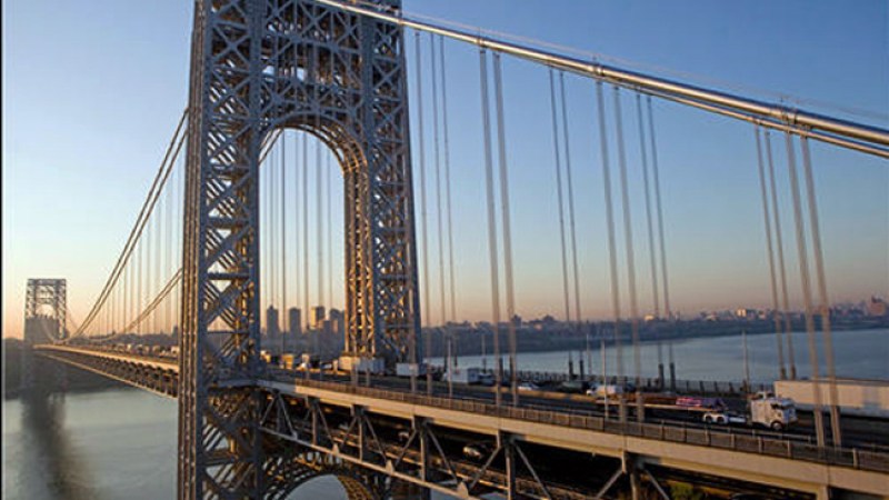 Fatídico choque paraliza el puente GWB