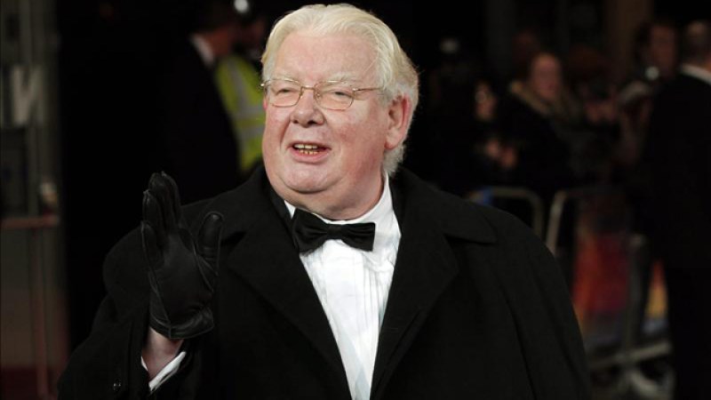 Jueves 28 de marzo, 2013 - El actor británico Richard Griffiths, uno de los actores de “Harry Potter”, muere a los 65 años debido a complicaciones derivadas de una operación coronaria.