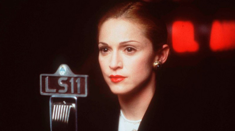 El jueves 26 de julio del 2012 se cumplieron 60 años de la muerte de Eva Perón, una leyenda en Argentina y el mundo entero. Madonna ha sido una de las muchas artistas que la han encarnado.