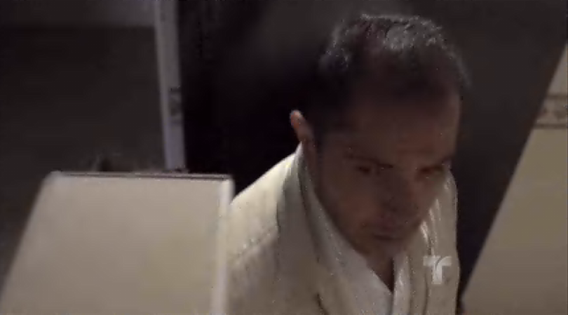 Sin sospechar que alguien planea acabar con su vida.